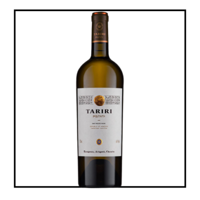 Garrafa de vinho branco Tariri com rótulo branco e detalhes dourados