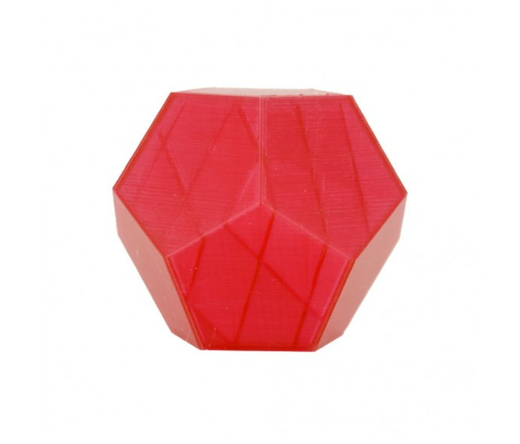 PETG RUBY (TRANSLUCID) Diâmetro 1,75mm Bobine 1kg - Sakata 3D Produto vermelho poligonal facetado em plástico sobre fundo branco