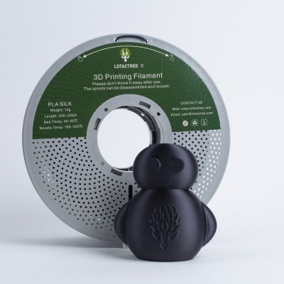 Filamento de impressão 3D PLA Silk da LOGATREE com figura preta ao lado