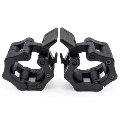 par de presilhas plásticas pretas com dobradiças e parafusos