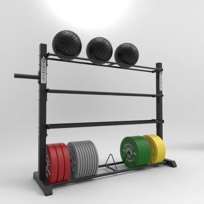 Suporte preto com bolas medicinais pretas e discos de pesos coloridos organizados