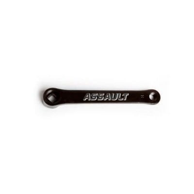 Chave de caixa preta de metal com texto ASSAULT em relevo