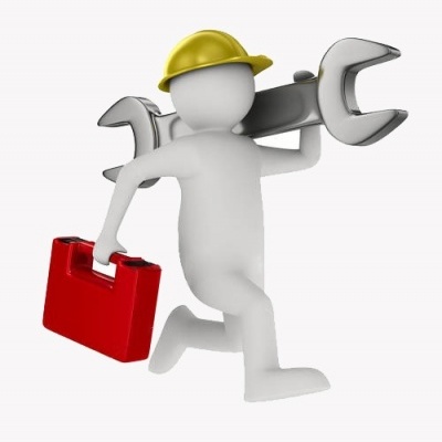 Figura humana com capacete amarelo e chave inglesa