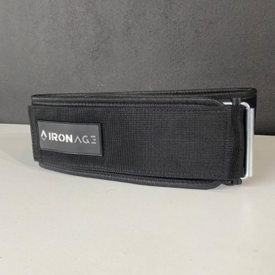 Cinto de treino preto IRON AGE com fivela metálica
