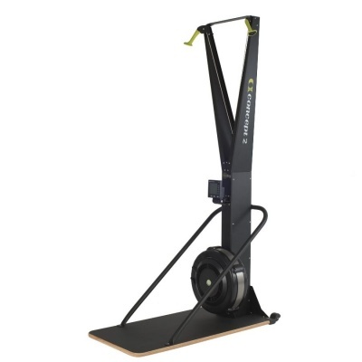 Máquina de exercício Crossrope Z com base de madeira e estrutura preta.