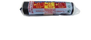 Saco de lixo preto enrolado com etiqueta vermelha e branca