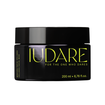 Frasco preto de máscara facial com texto amarelo