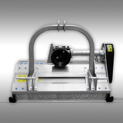 Destroçador de martelos EFG 105 Implemento agrícola metálico cinza com estrutura curva e cilindro de corte