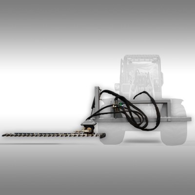 Aparelho de corte hidráulico com lâmina metálica serrilhada e mangueiras pretas