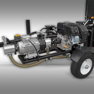 motobomba sobre estrutura metálica com motor a gasolina e pneu