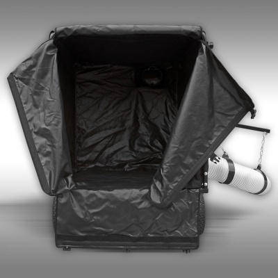 Tenda de cultivo indoor preta com tubo de ventilação branco