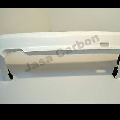 Para-choques frontal branco com texto Jasa Carbon