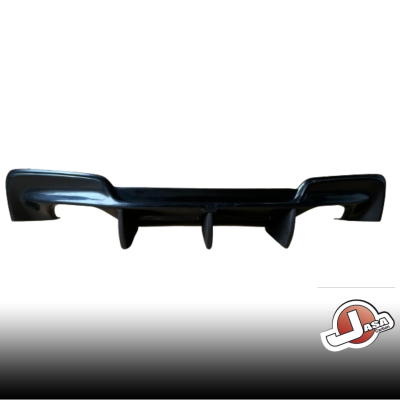 Difusor traseiro automóvel preto brilhante com três aletins