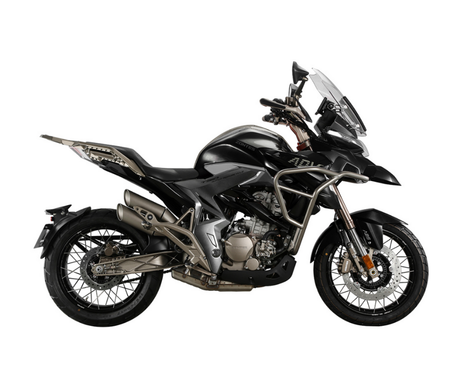 Zontes 350 TX Motocicleta preta com para-brisas transparente e estrutura metálica prateada