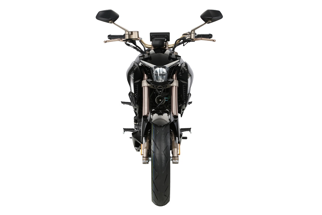 Zontes 350 R Motocicleta preta de frente com farol redondo e espelhos retrovisores