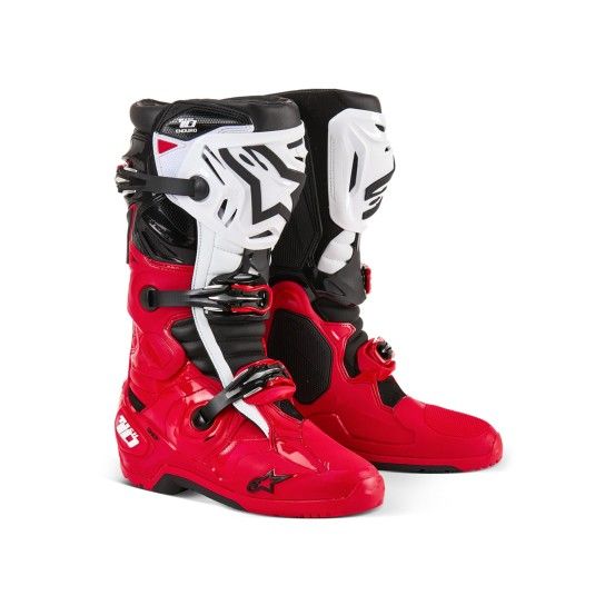 Botas Alpinestars Tech 10 Enduro Botas de motocross vermelhas, brancas e pretas com fechos metálicos