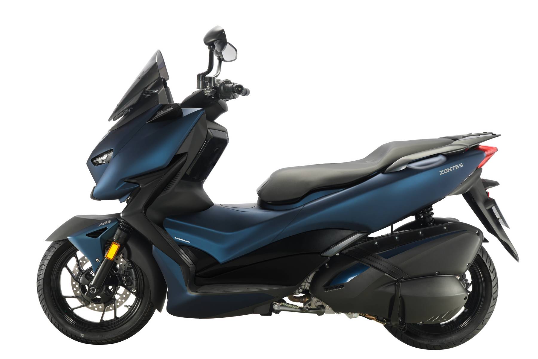 Zontes 125 M Motociclo moderno azul metálico visto de perfil