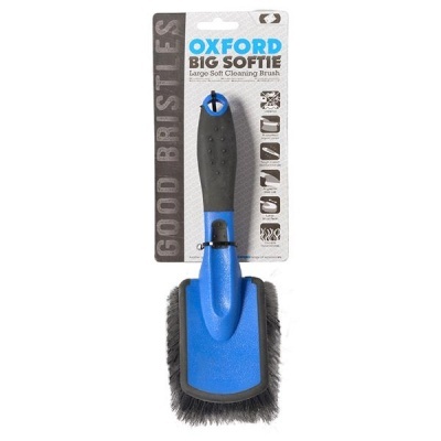 Escova de limpeza Oxford Big Softie azul e preta em embalagem de cartão