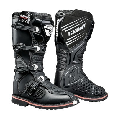 Botas pretas de motocross KENNY com fechos metálicos e sola com riscas vermelhas.