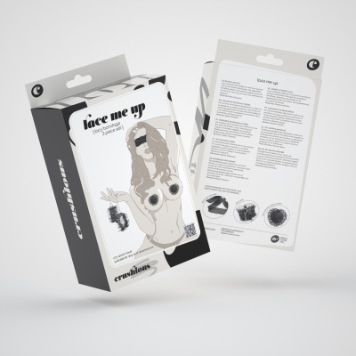 Embalagem branca e cinza para produto adulto com texto 'face me up' e ilustração de mulher no frontal