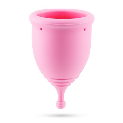 Copo menstrual rosa de silicone com textura lisa e design cónico