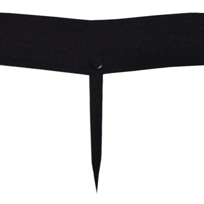 Colar tipo gargantilha preta com ponta afiada