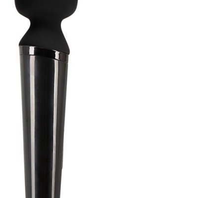 Aparelho massajador pessoal preto e metálico em fundo branco