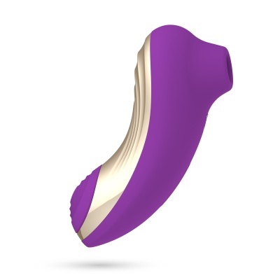 Aparelho erótico roxo com detalhes dourados em fundo branco