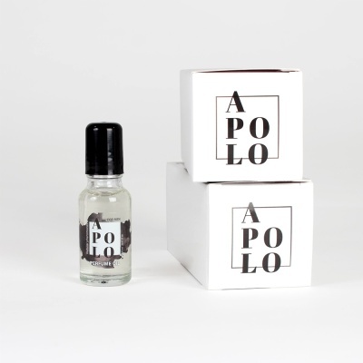 Frasco e caixas de perfume APOLLO em fundo branco