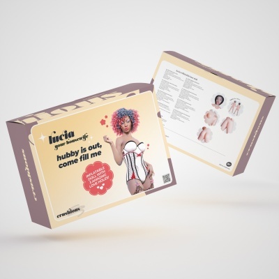 Embalagem rosa e bege com imagem ilustrada de mulher e texto em inglês sobre produto