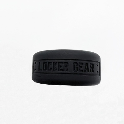 Pulseira preta de silicone com placa gravada 'LOCKER GEAR'