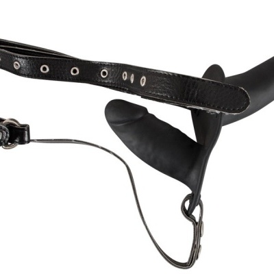 Cinto com vibradores pretos e alça ajustável de couro
