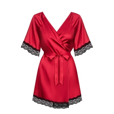 Robe vermelho de cetim com renda preta nas extremidades e cinto de tecido.