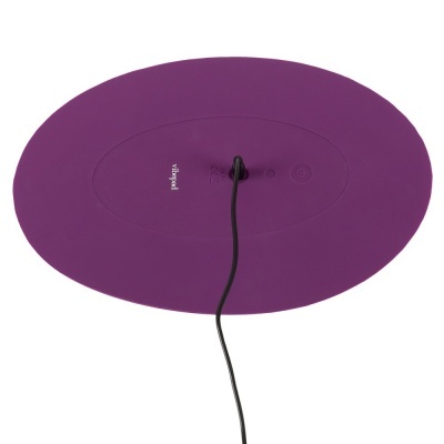 Carregador sem fios oval roxo com cabo preto e texto yootech