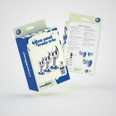 Conjunto de treino com três plugues metálicos prateados e base azul em caixa