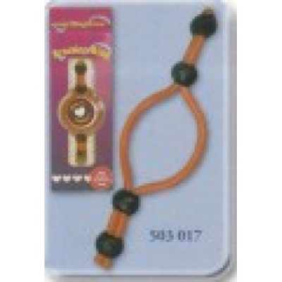 Brinquedo para cães em forma de osso de corda laranja e nós pretos em fundo azul