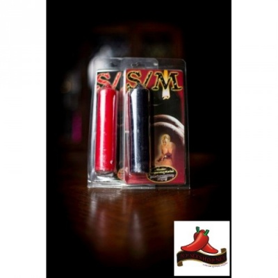 Pacote com dois bastões vermelho e preto em embalagem plástica transparente