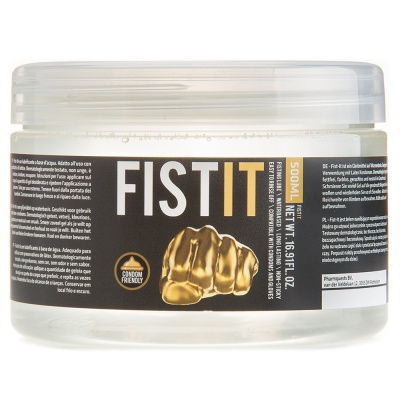 Frasco com produto FIST IT, etiqueta preta com punho dourado e texto branco e dourado
