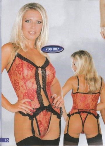 Conjunto de lingerie vermelha em renda com detalhes pretos vista frente e costas