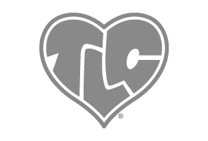 Logótipo em forma de coração com as letras TLC cinzentas