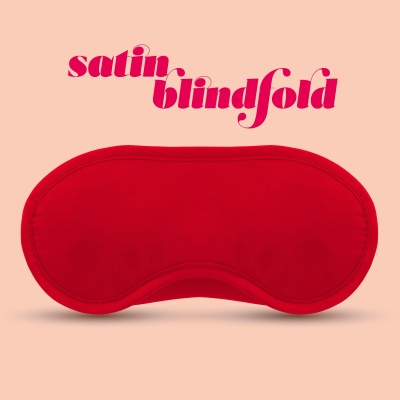 Máscara de dormir vermelha em cetim com texto satin blindfold