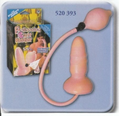 Produto insuflável rosa com bomba e embalagem com texto