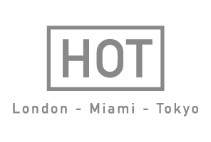 Logótipo com a palavra HOT e nomes de cidades