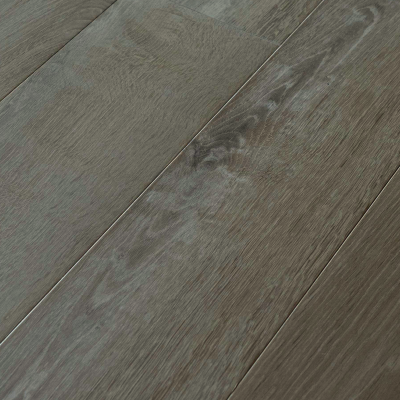 Tábuas de chão em madeira cinzenta com textura natural