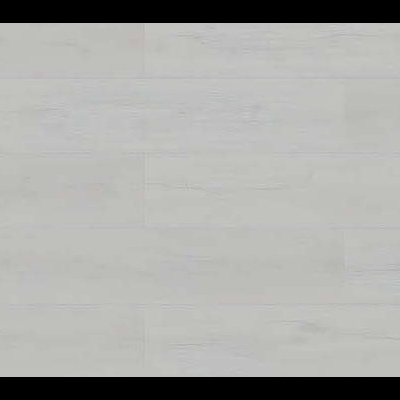 Pavimento em madeira clara com textura natural e padrão contínuo