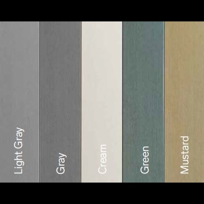 Amostras verticais de tecido ou papel em sete cores diferentes com nomes das cores impressos