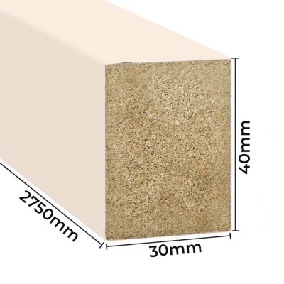 Peça de madeira com medidas 2750x30x40mm e textura áspera na extremidade