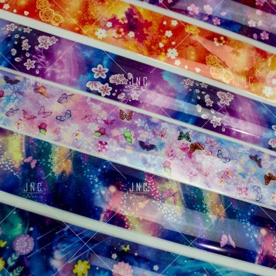 Estampas coloridas com flores e borboletas para artesanato