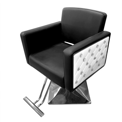 Cadeira de cabeleireiro preto e branco com base metálica e apoio para os pés