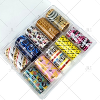 Caixa com 10 rolos de fitas adesivas decorativas coloridas e padrões variados